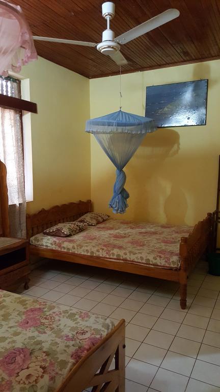 Isuruma Rest Kataragama Chambre photo